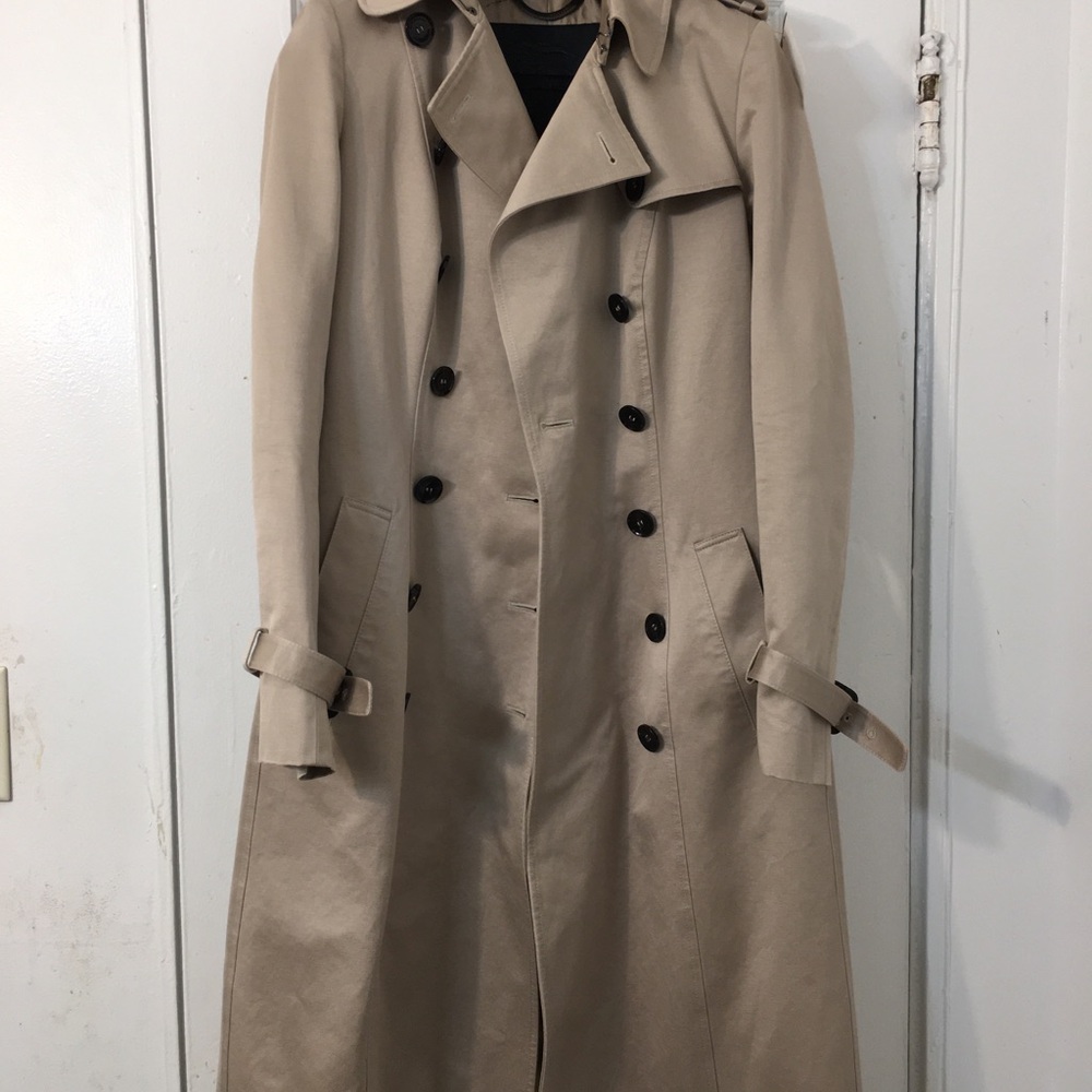 Burberry Prorsum Women’s Trench Coat with Belt . Size 40 Made In Italy Brand New